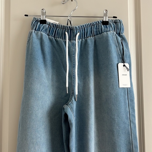Forever 21 Denim Jogger - NWT - Picture 2 of 4